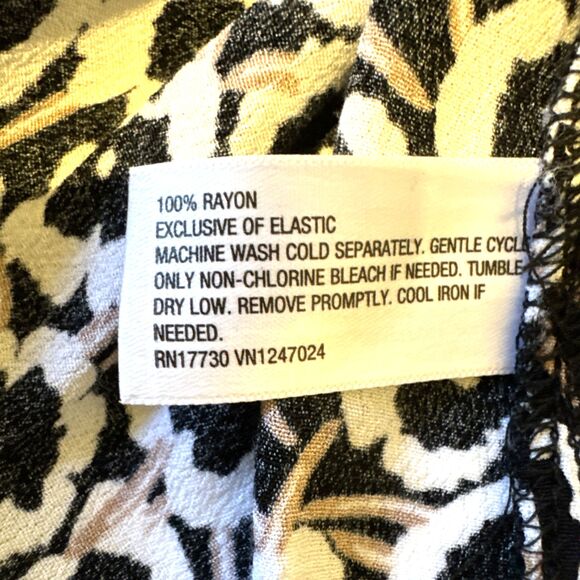 Diane Von Furstenberg X Target Size M Black Poppy Smocked Midi Dress 100% Rayon - Picture 8 of 10